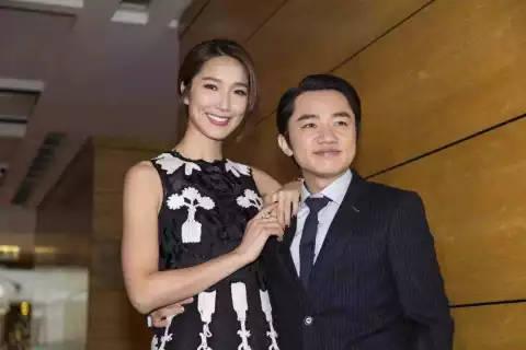 老婆是明星好吗,揭秘明星妻子的魅力人生